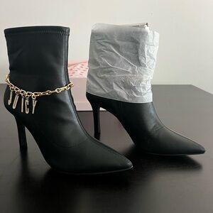 Juicy J-Lacey Stylish Black Boot Size US 9
